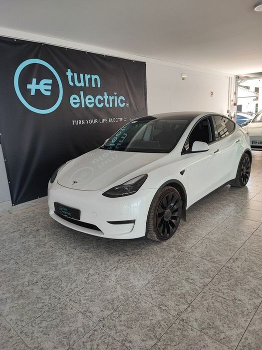Tesla Model Y Performance Dual Motor AWD