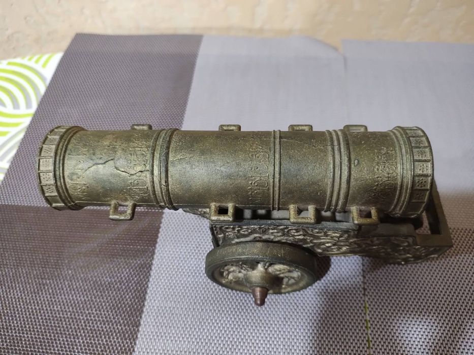 Бронзовая царь - пушка