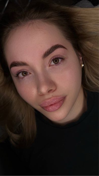 Stylizacja rzęs i brwi – Pabianice