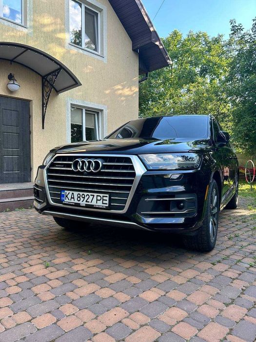 Audi q7 premium plus 2017 год 3.0 tfsi quattro камеры 360 7 мест