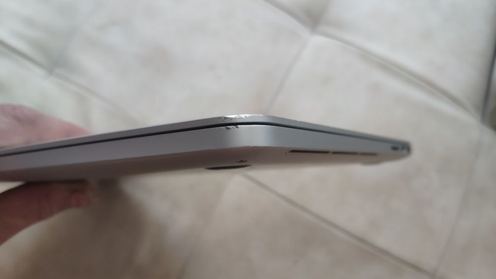 Macbook pro i7/16Gb/2Gb/256Gb