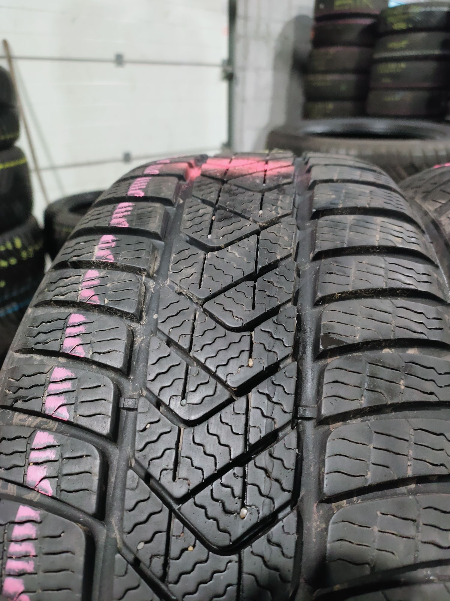 205/60R16 Pirelli Sottozero 3 2020r 7mm