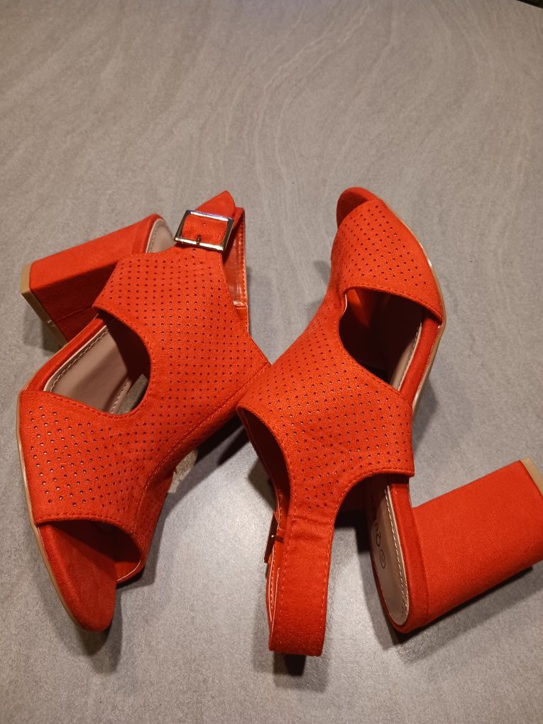 Sandałki Orange firmy Queen ViVi