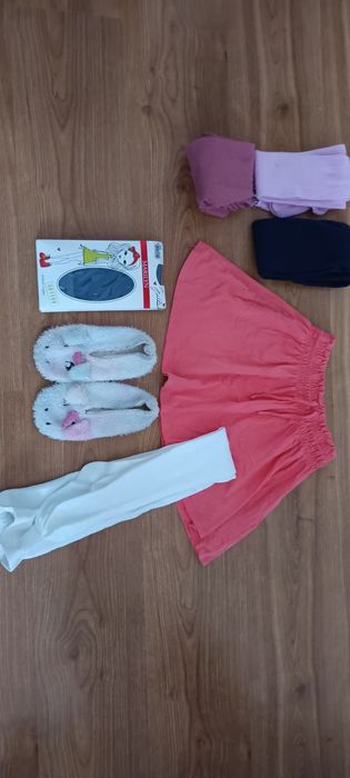 Spódniczka , rajstopy rozmiar 134 z gratisami