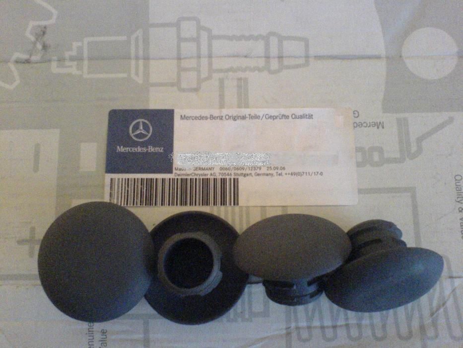 Заглушка отвору порога мерседес Vito 638/w124/w140/w210/w202
