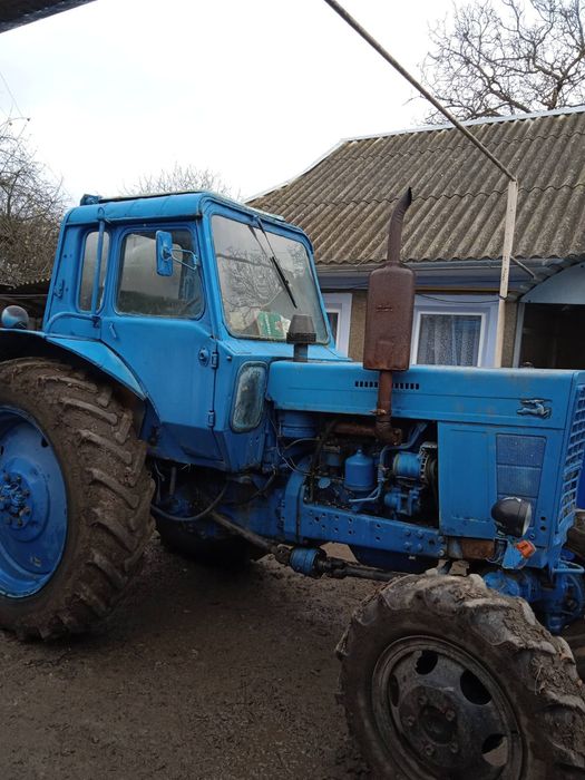 Продам трактор, та комплектуючі