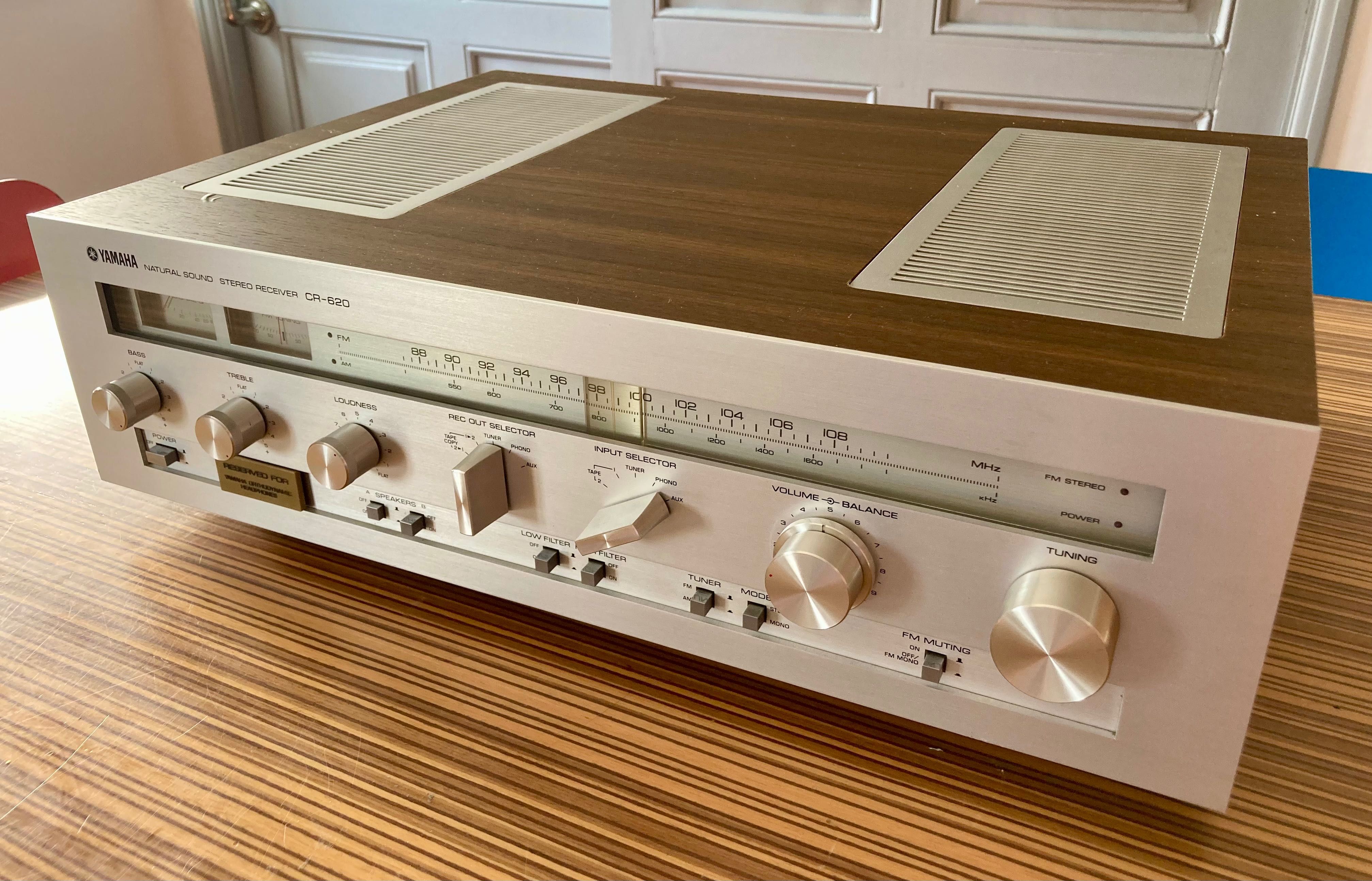 Receiver Amplificador Yamaha CR-620