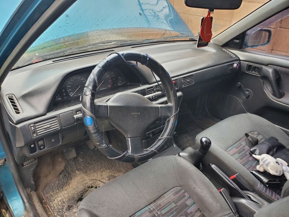Продам Mazda 323 1.6 injection