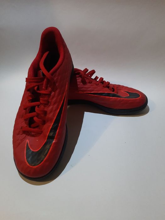 Продам бутсы, футзалки,сороконожки