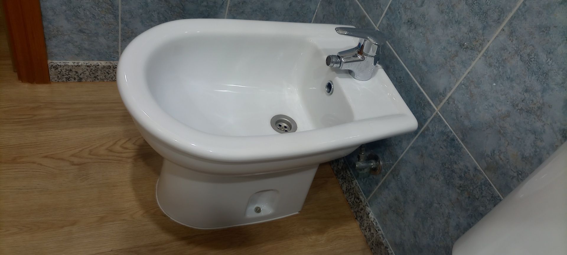 Conjunto loiça casa banho