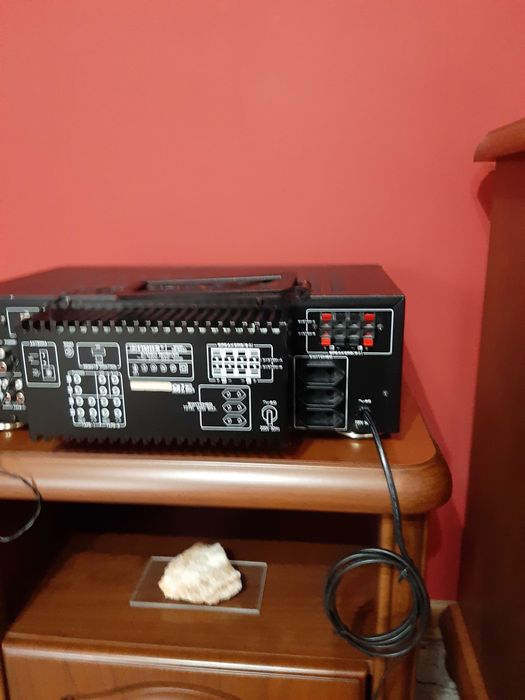 Amplituner stereo Fisher RS 9040