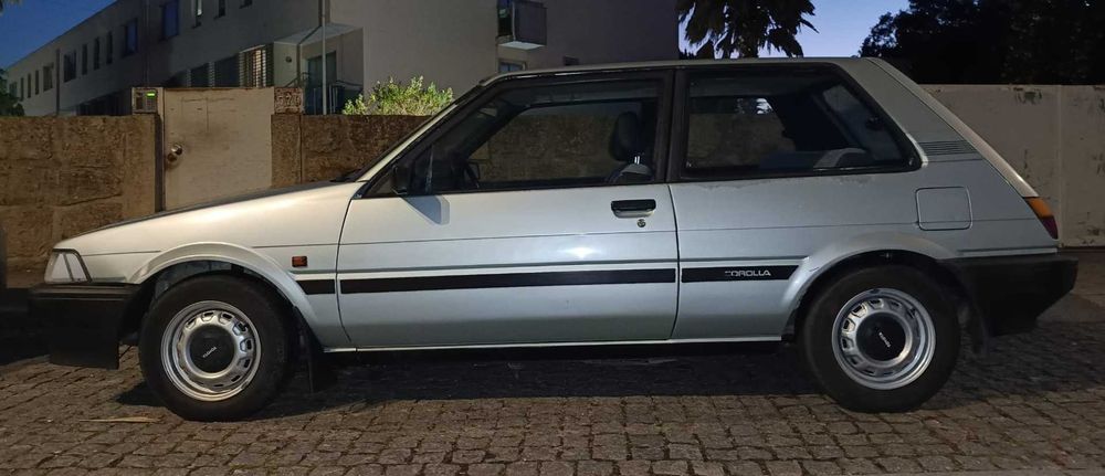 Toyota Corolla DX 12v 3 portas 1985