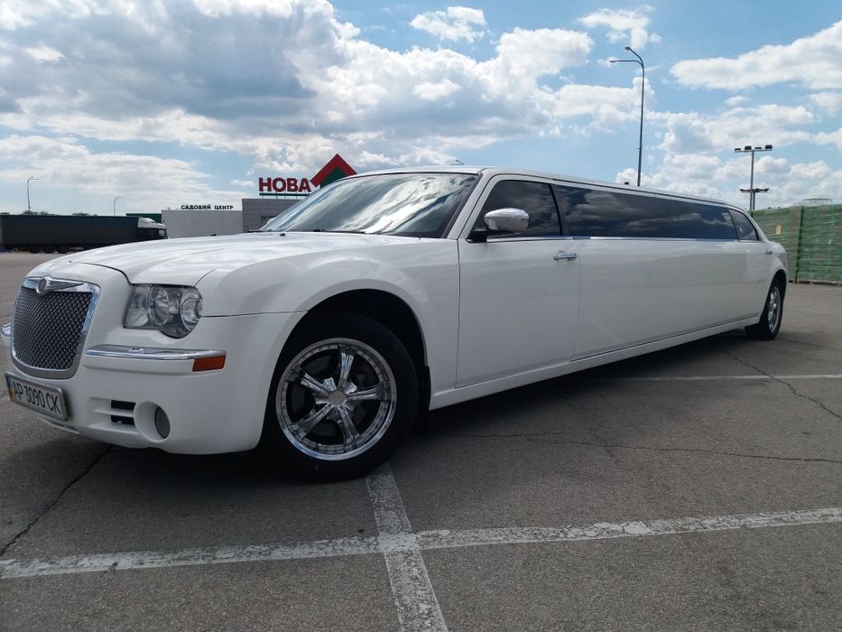Лимузины на свадьбы,девичники,день рождения,выписку из роддома