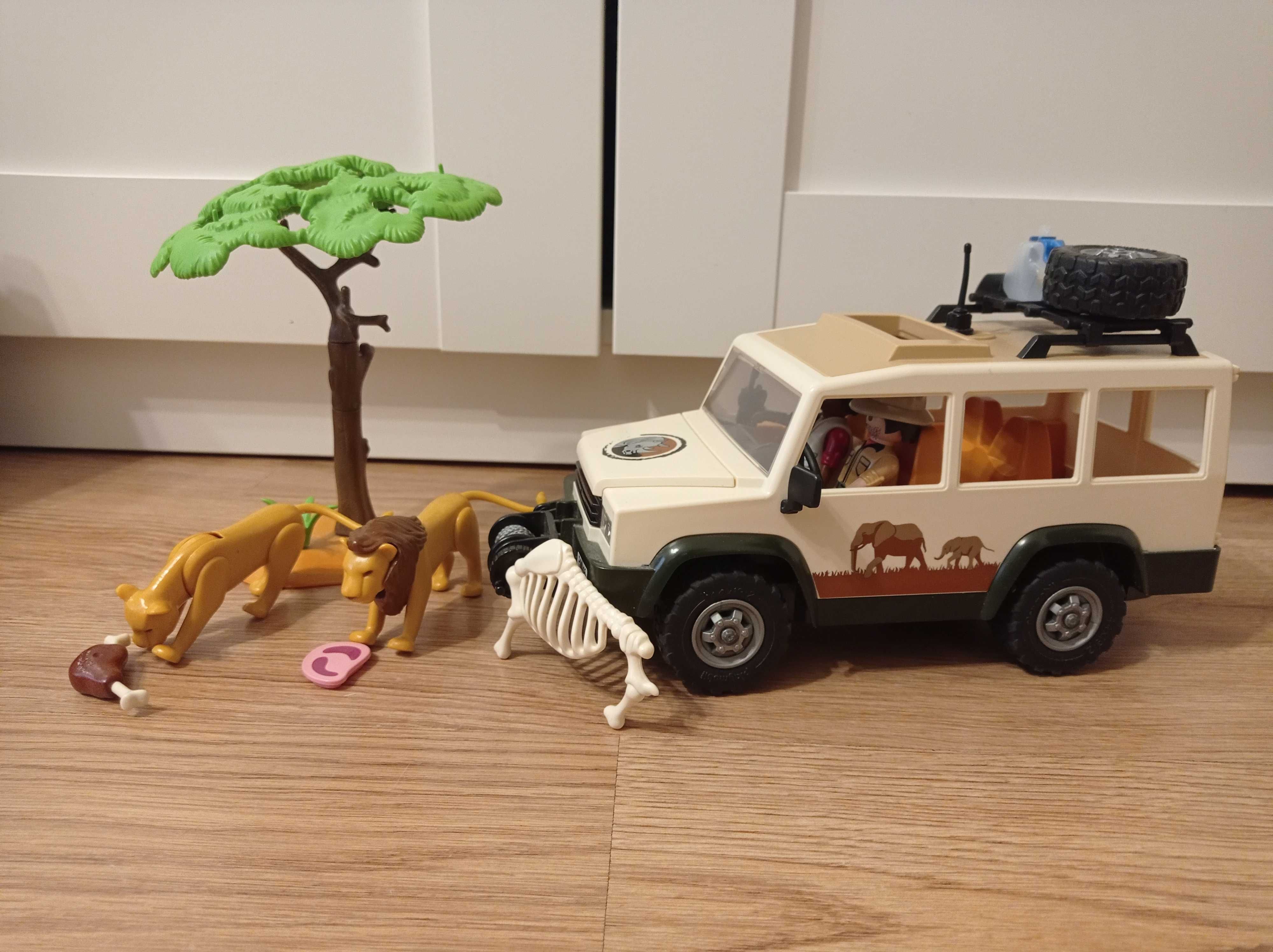PLAYMOBIL Wild Life Samochód terenowy z wyciągarką na Safari Jeep