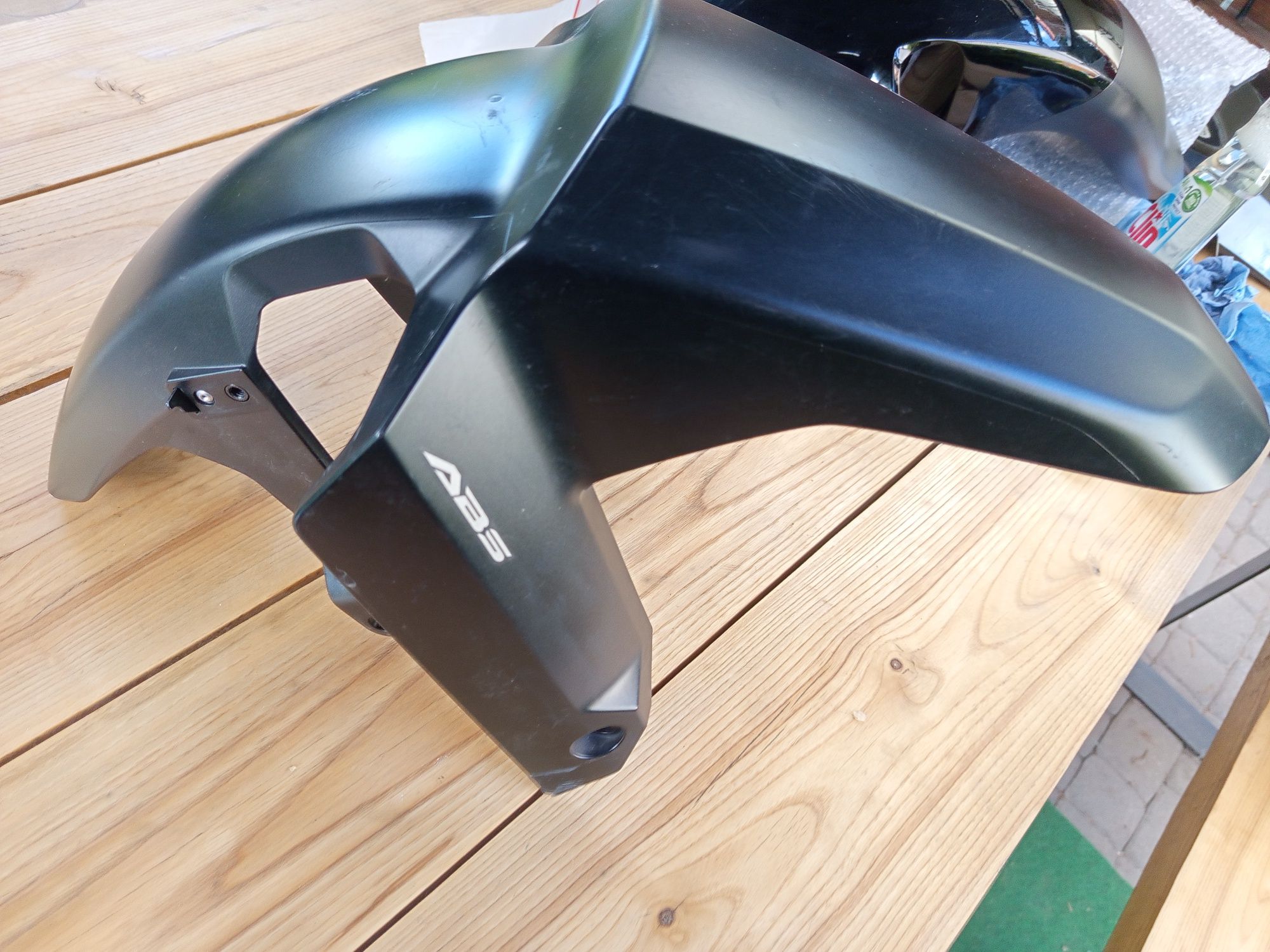 Honda CBR i CB błotniki przód