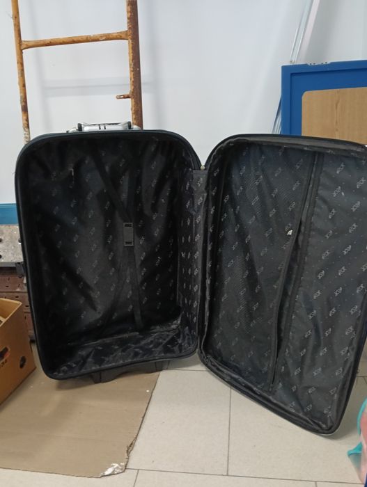 Malas de viagem usadas