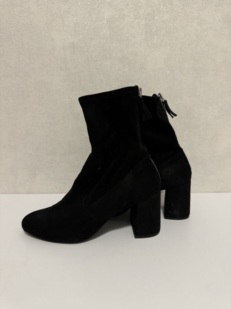 Ботильйони Zara на каблуках