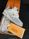 Tenis Louis Vuitton 45