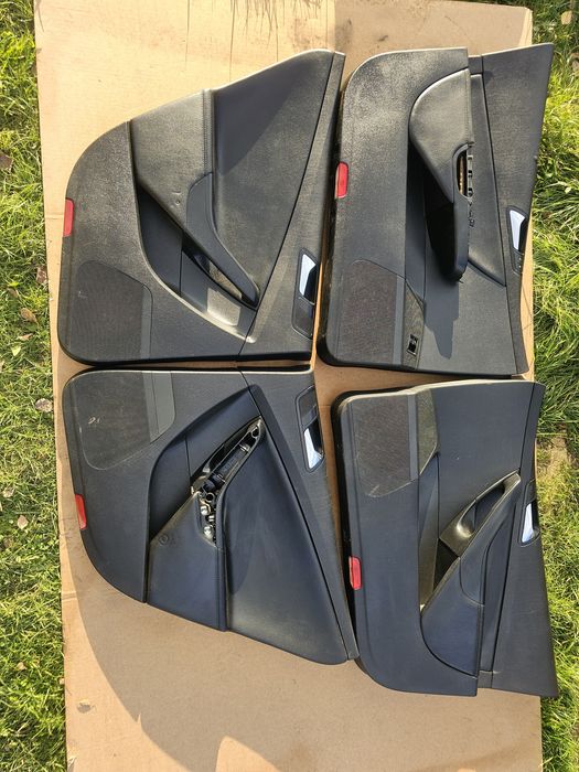 Tapicerka Tapicerki boczki boczek drzwi Volkswagen Passat B6 Eu Kombi