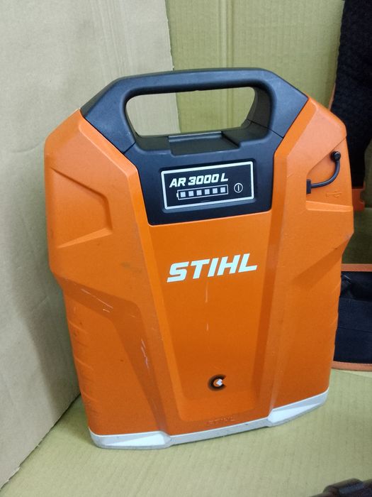 Stihl BGA 100 AR 3000 L Dmuchawa Akumulatorowa z Akumulatorem Plecakow