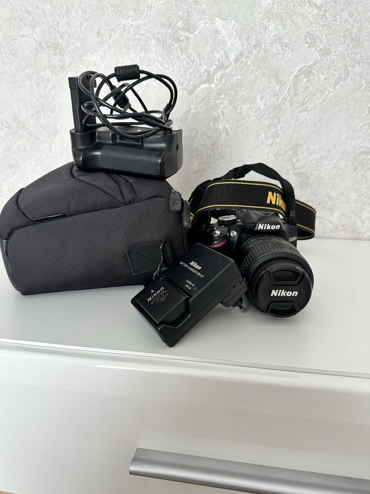 Фотоаппарат продам Nikon d3200
