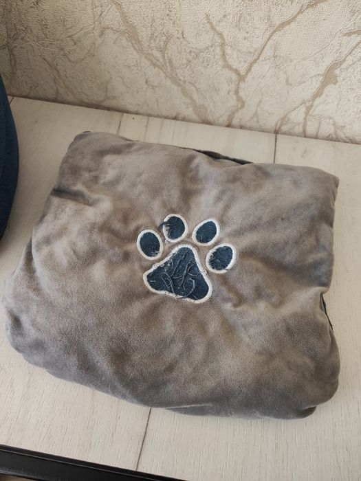 Продам домик для маленьких собачек