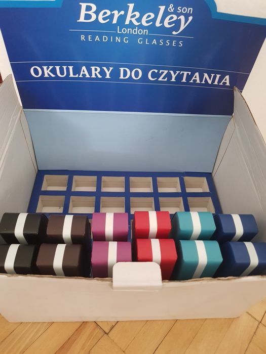 Etui na okulary korekcyjne, zamykane na magnes, 6 kolorów