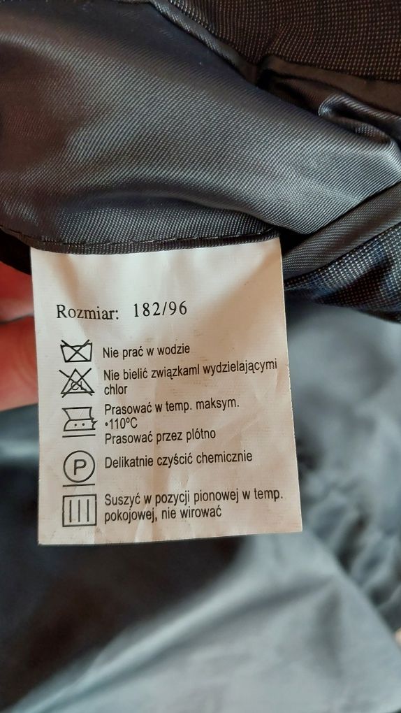 Garnitur męski Pawo between