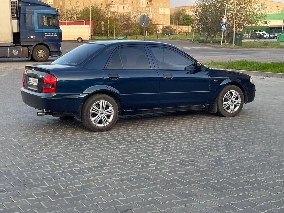 Мазда в доброму стані
