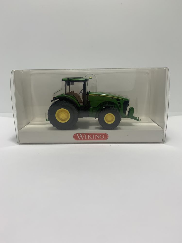 John Deere 8530 da Wiking escala 1/87