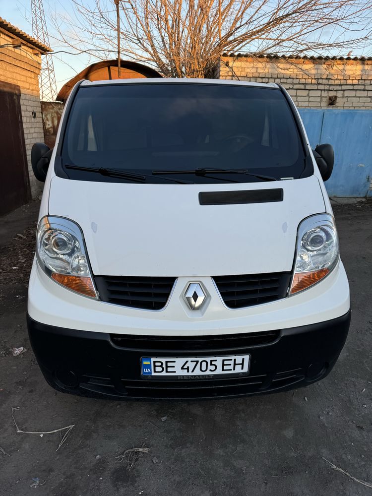 Renault trafic 2.0 dci