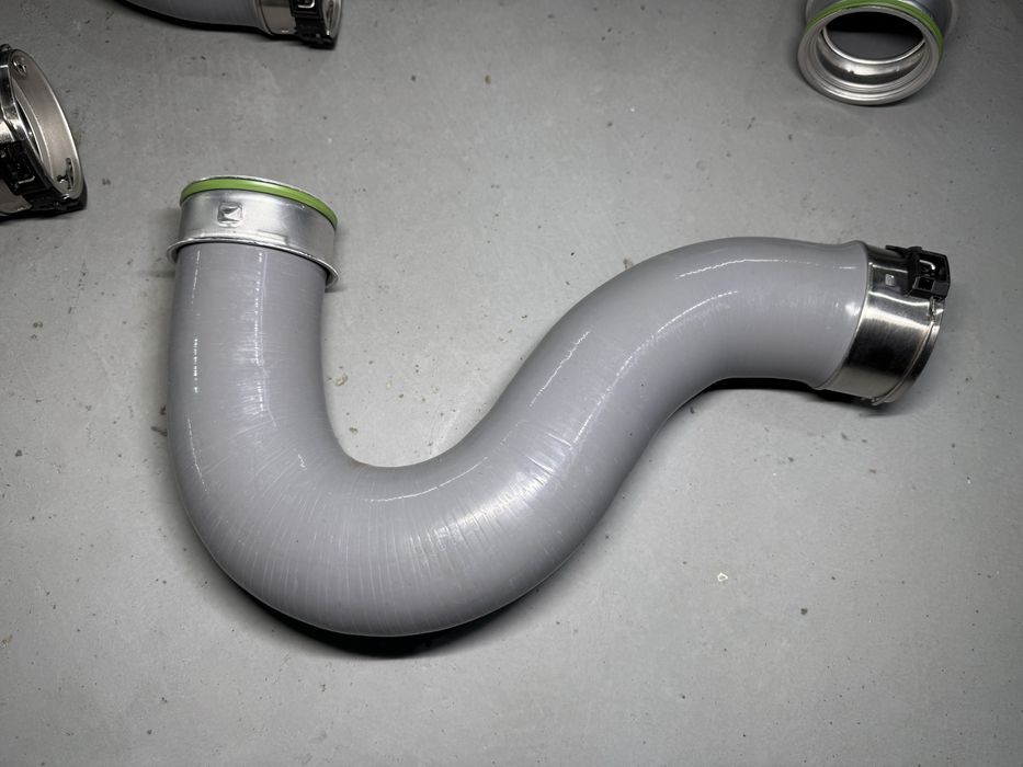 Патрубок інтеркулера Sprinter 906 907 OM642 посилений