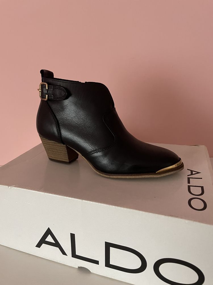 Взуття жіноче ALDO