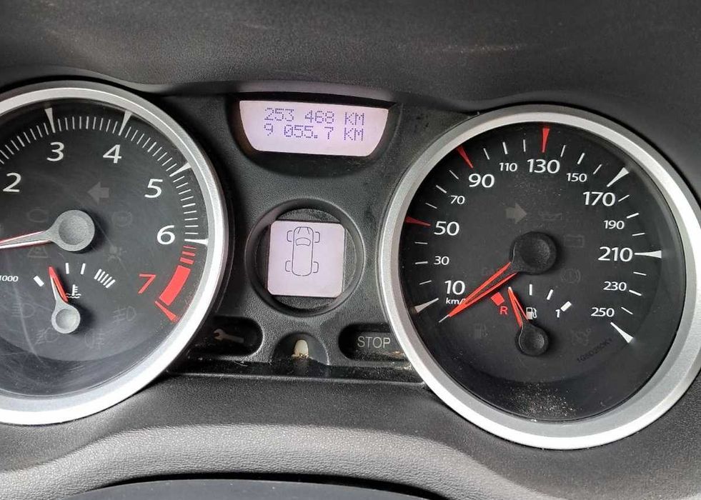 Renault Megane II 1.6 MT 2007 год