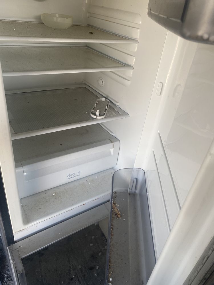 Холодильник LG GC-339NGLS с ЗЕРКАЛЬНОЙ дверью! Не робочий!