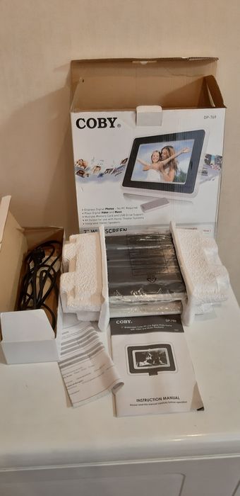 Цыфровая фоторамка Coby DP-769, 7 дюймов, новая