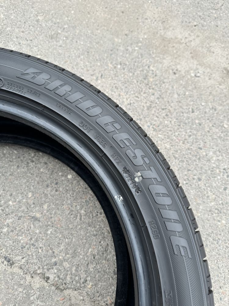 Шини 235/45R19-4шт Brodgestone