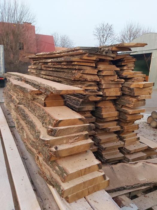 Продам Дубовую ДОСКУ Необрезную 55мм- 35мм