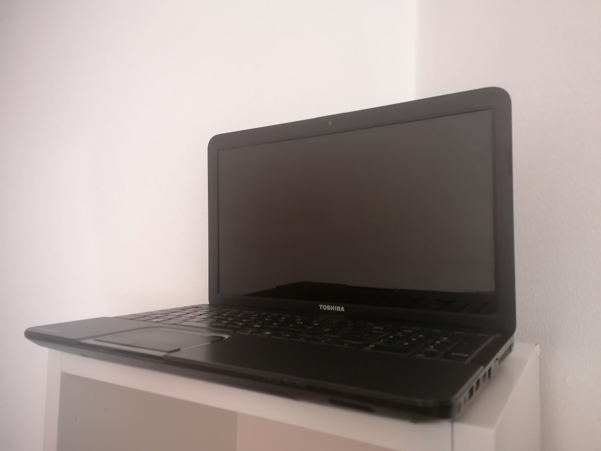 PC Toshiba Satellite C850D