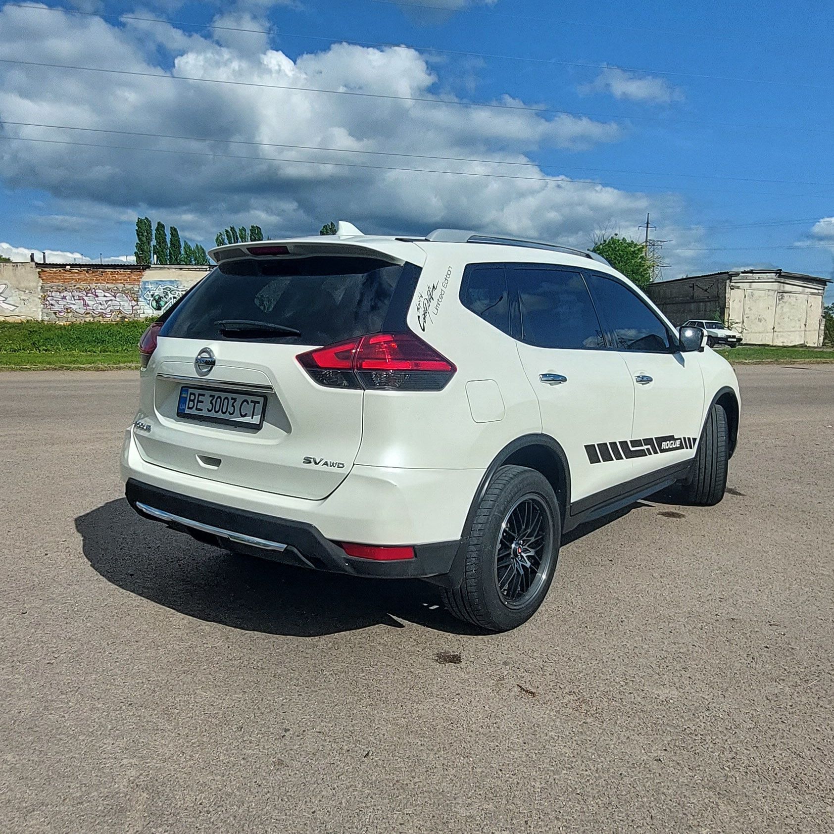 Nissan rogue 2017