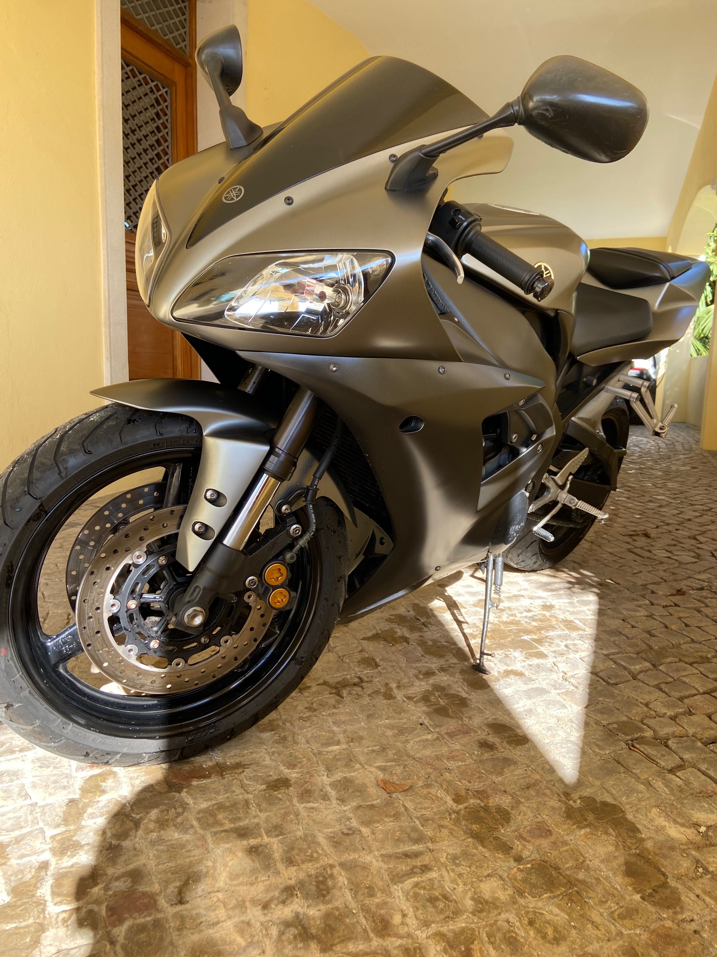 Yamaha R1 2002 – Excelente estado – Extras