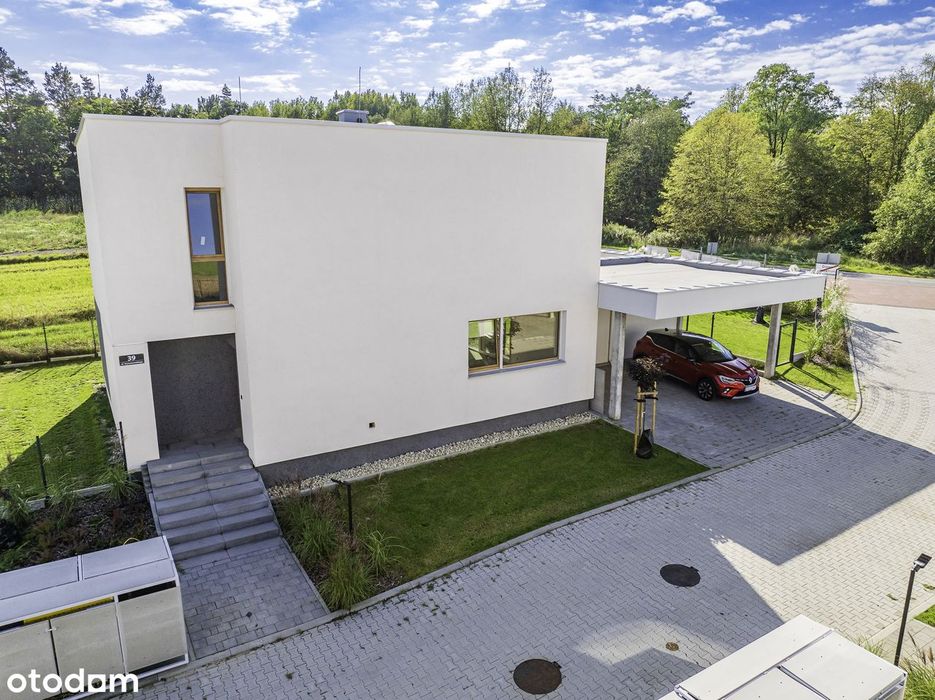 Dom Wolnostojący Blisko Parku w Żernikach