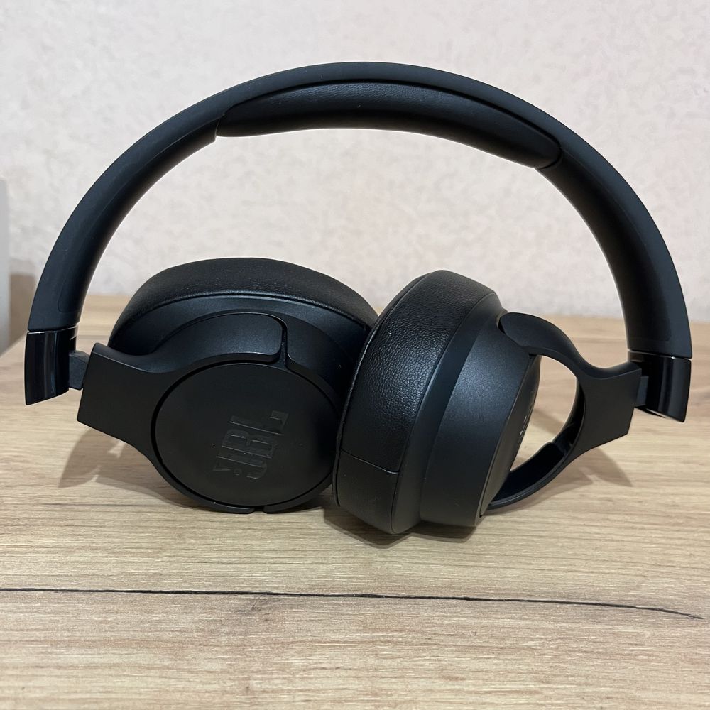 Навушники JBL Tune 720BT