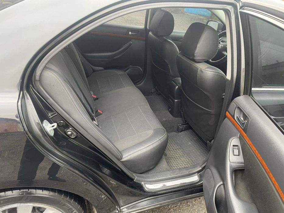 Тойота  авенсис продам