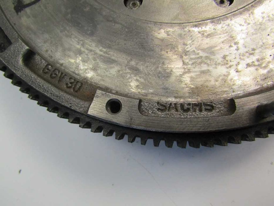 Vw Golf 5 V Touran Passat B6 2.0 TDI 16v BKD koło dwumasowe sprzęgło