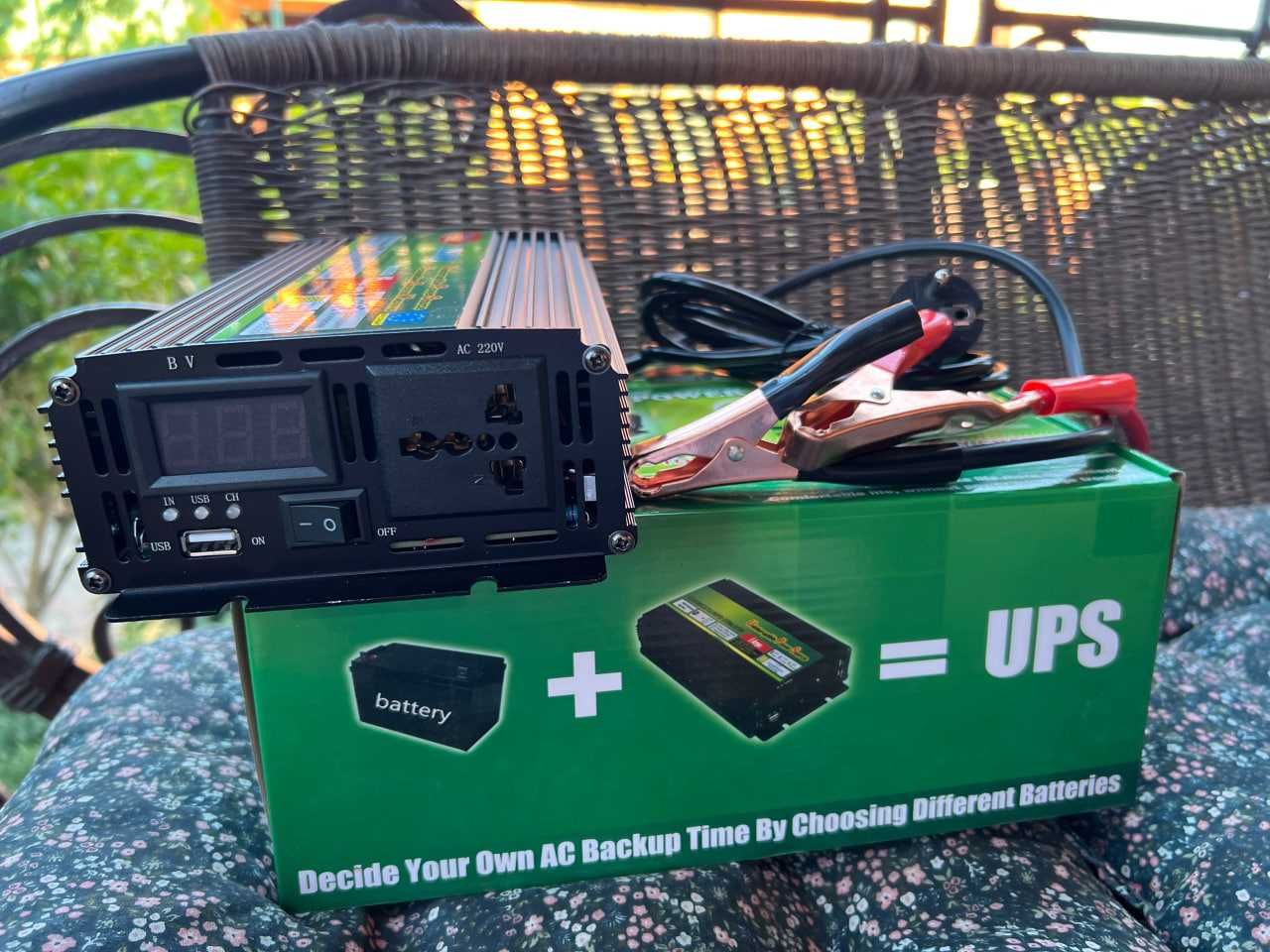Инвертор преобразователь напряжения 3200W, 12V-220/Авто-инвертор/+UPS/