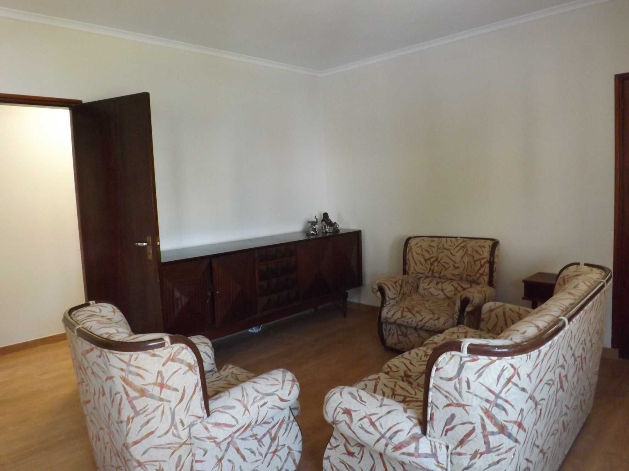 Moradia T2 em Cristoval-Melgaço