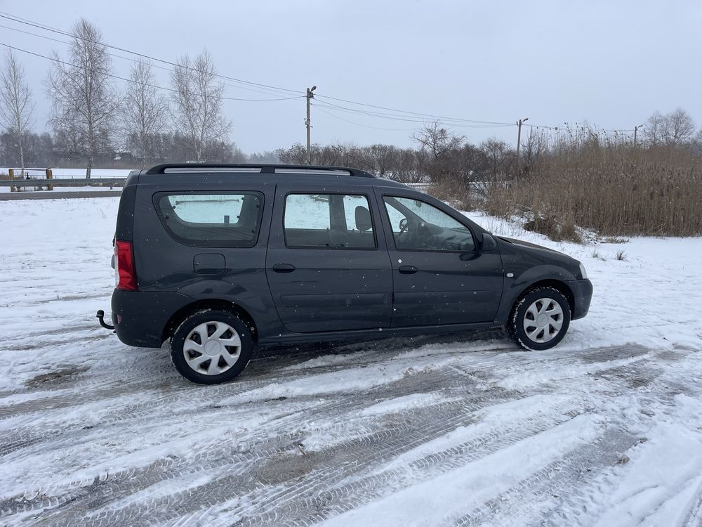 Продам Дачію Логін ( Dacia Logan)