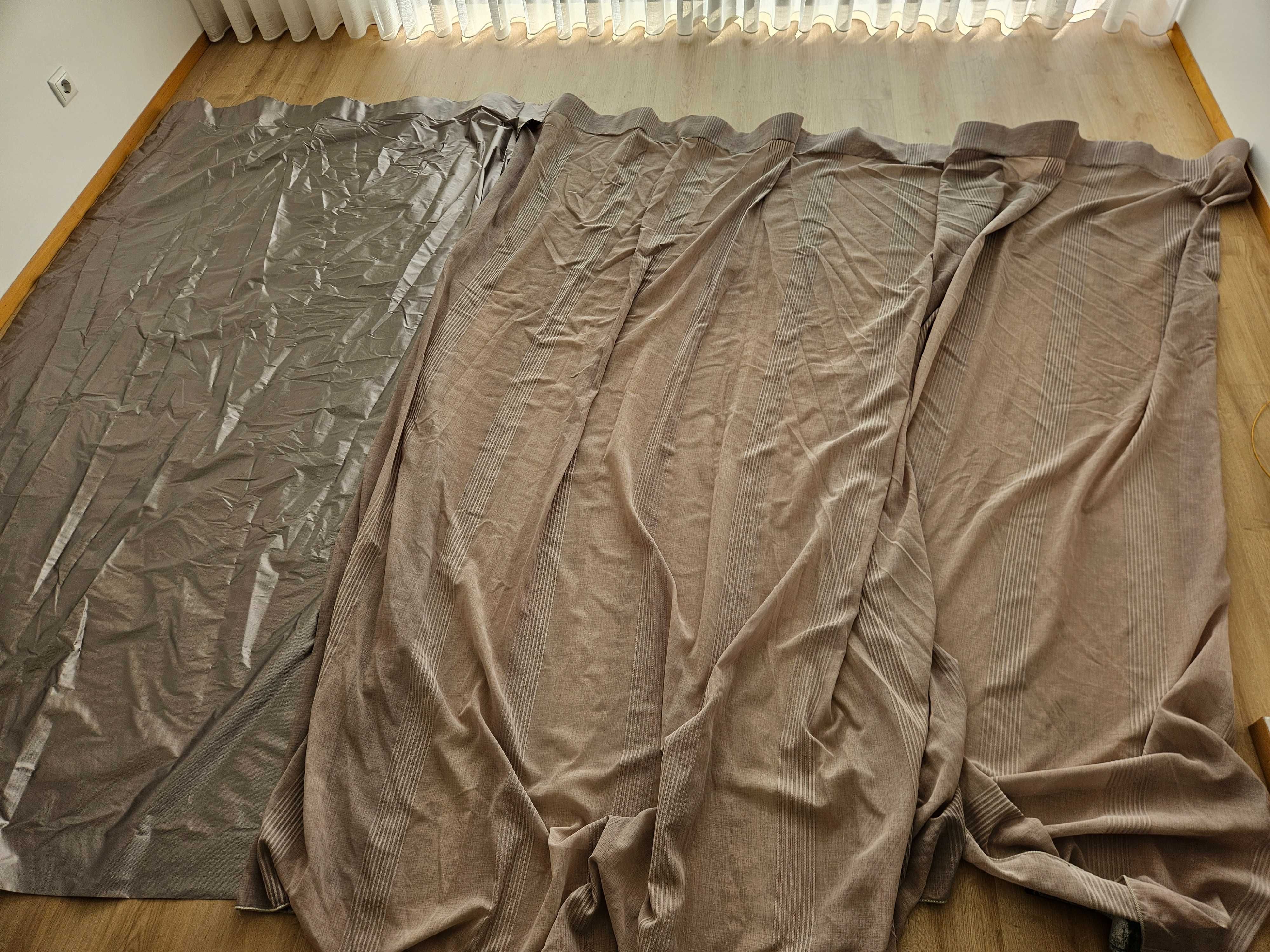 Cortinas em bom estado