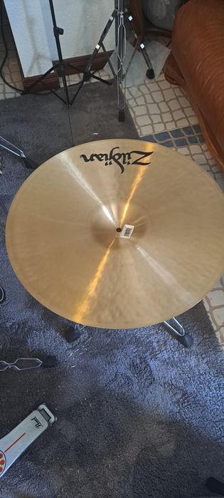 Vendo ride zildjian k 20 como novo!
